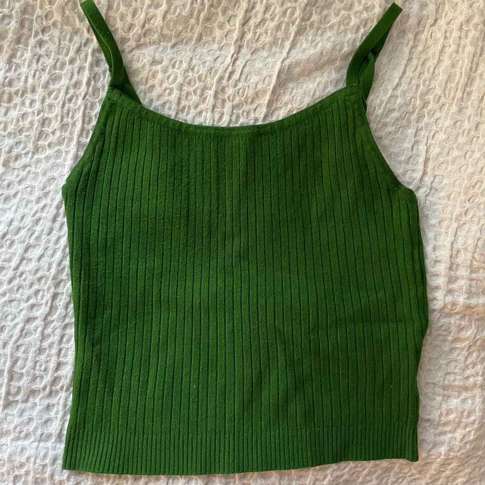 green cropped tank top